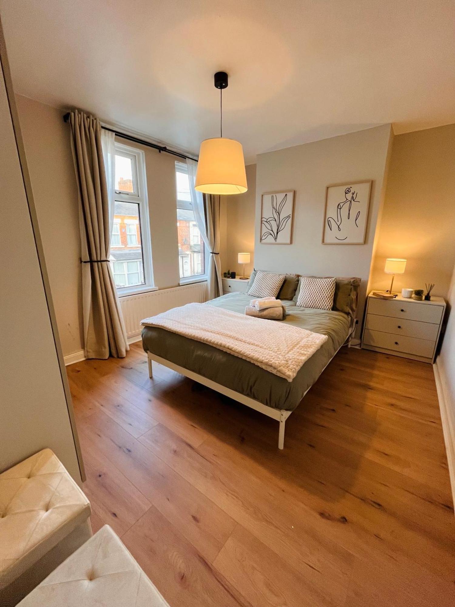 ベルファストJ&S Downtown Sky Attic Houseアパートメント エクステリア 写真